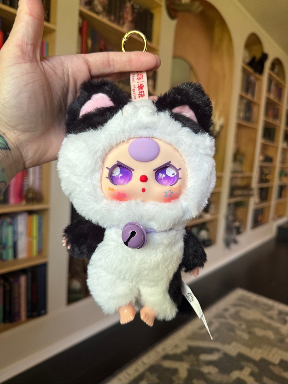 NIB bb3 kitten wardrobe Plush Black & White Cat Costume Keychain Doll